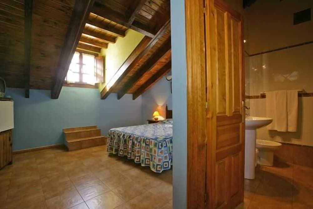 Picu Castiellu Aparthotel 2