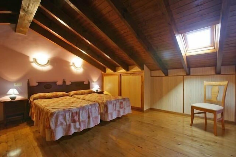 Picu Castiellu Aparthotel 3