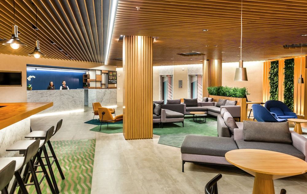 Hampton by Hilton Guarulhos Airport 2