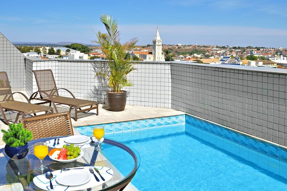 Plaza Inn Flat Araxá 4 estrellas en Araxá