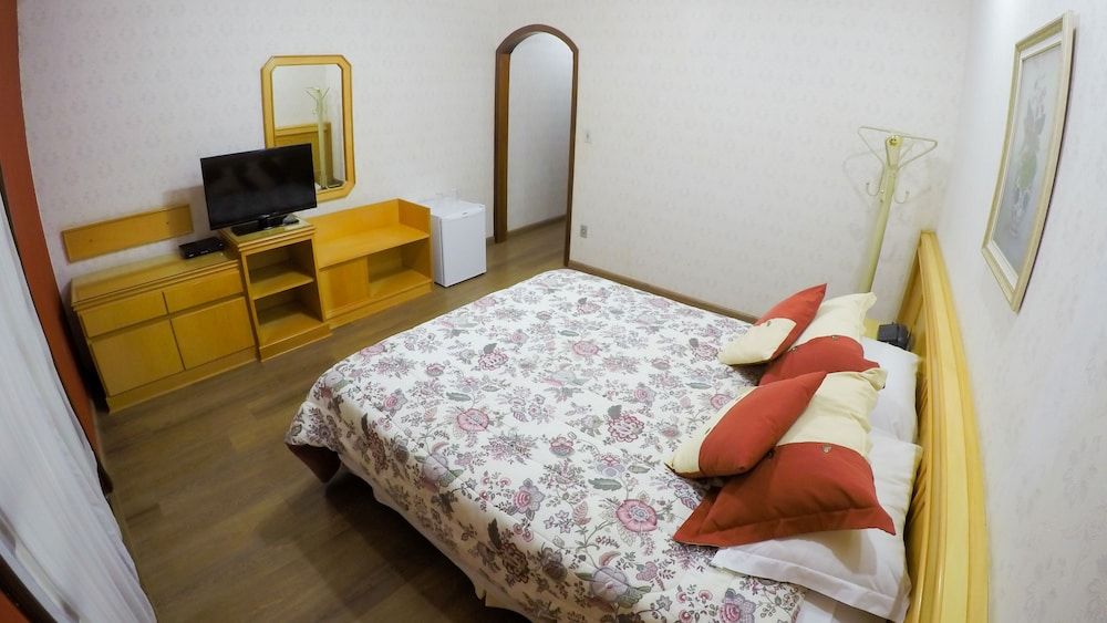 Biazi Paradise Hotel 3