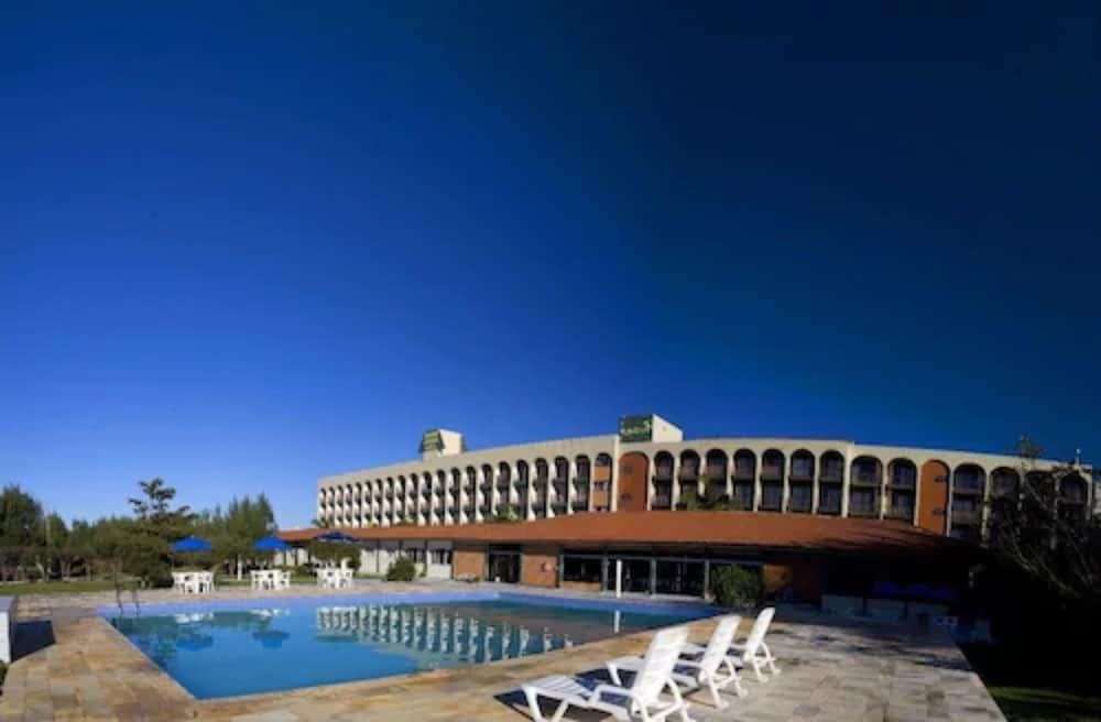 Ravena Cassino Hotel 3 estrelas em Laguna