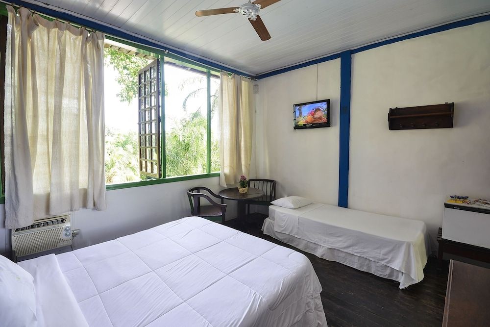 Porto Pousada Saco da Capela 3