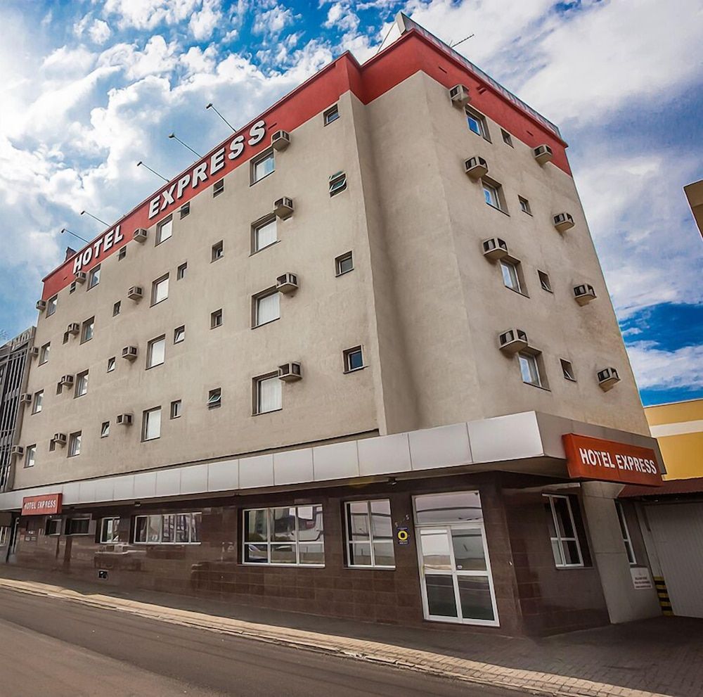 Hotel Express Canoas 3 estrelas em Canoas