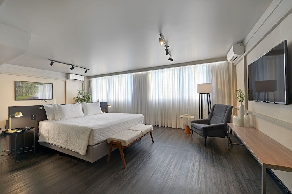 Hotel Deville Business Maringá 1