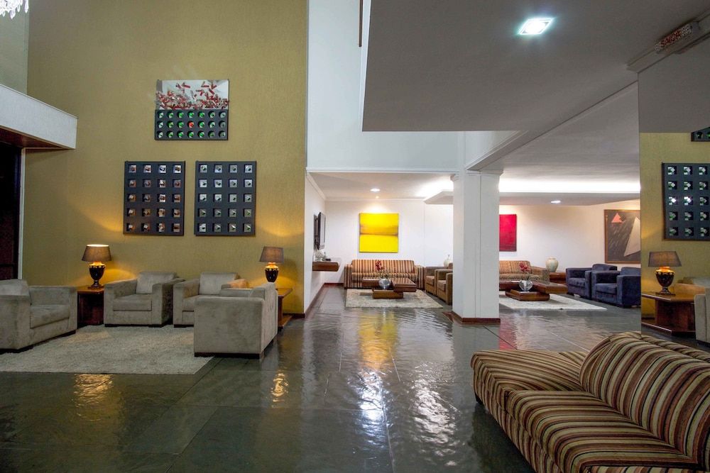 Bristol Exceler Plaza Hotel 2