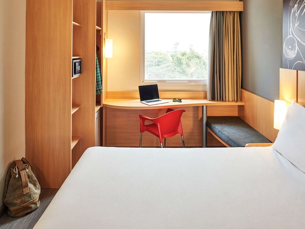 Ibis Guaratinguetá Aparecida 2