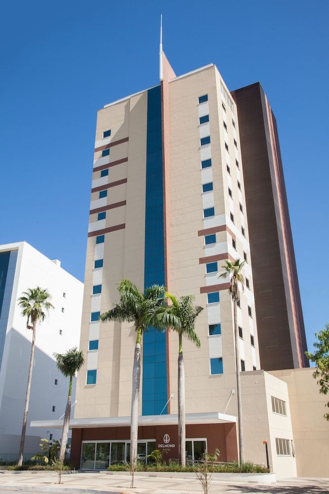 Delmond Hotel 1