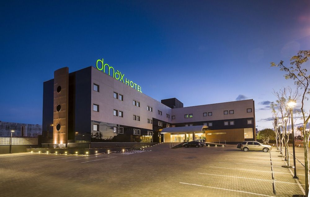 DMax Hotel 3 estrelas em Marília