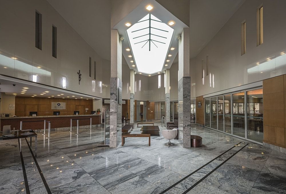 Actuall Convention Hotel 2