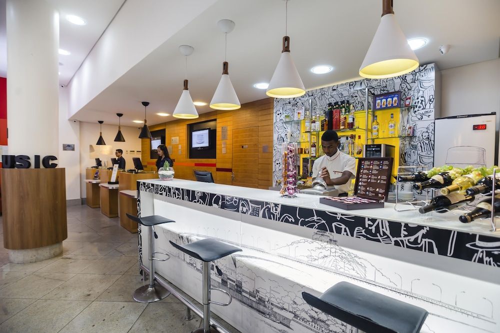 ibis Vitoria Praia de Camburi 2