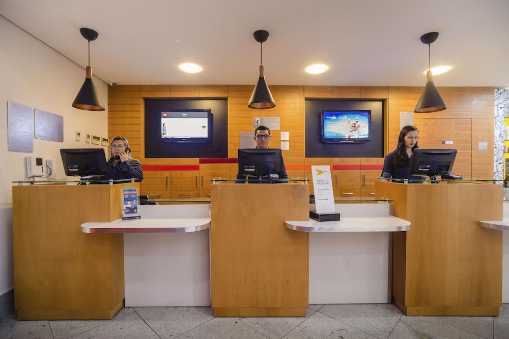 ibis Vitoria Praia de Camburi 3