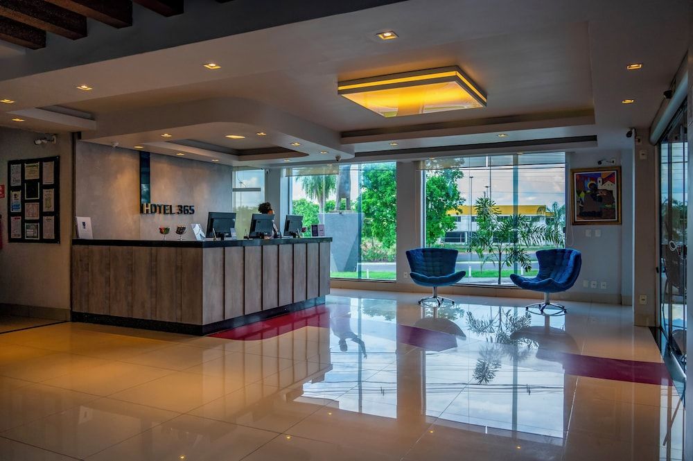 Hotel 365 2