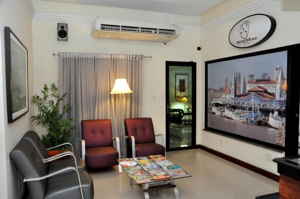 Machado's Plaza Hotel 3