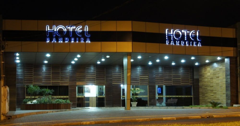 Hotel Três Bandeiras