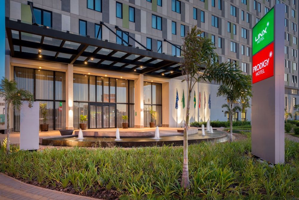 Linx Confins 3 stelle a Confins