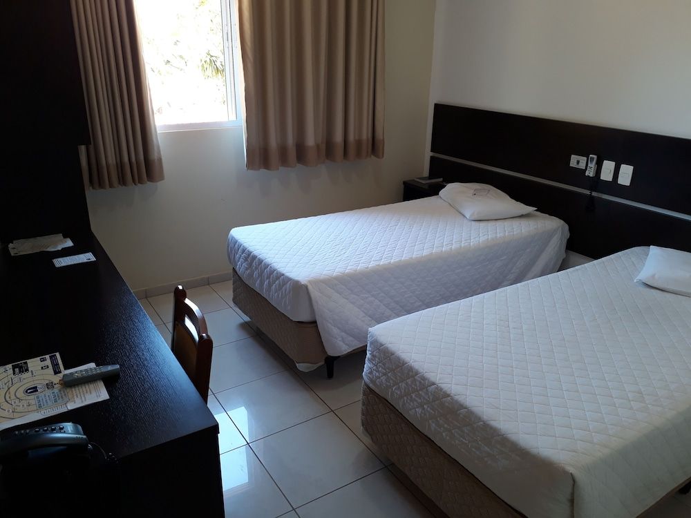 Cristal Palace Inn 3