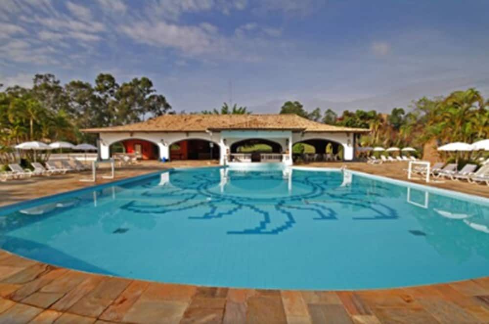 San Raphael Country Hotel