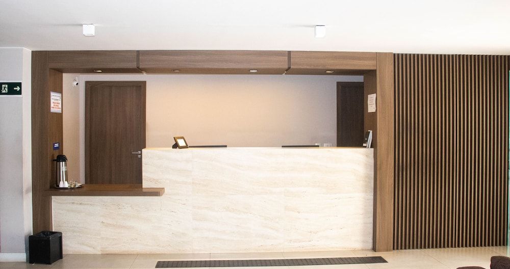 Riviera Hotel by Bsb Inn 2