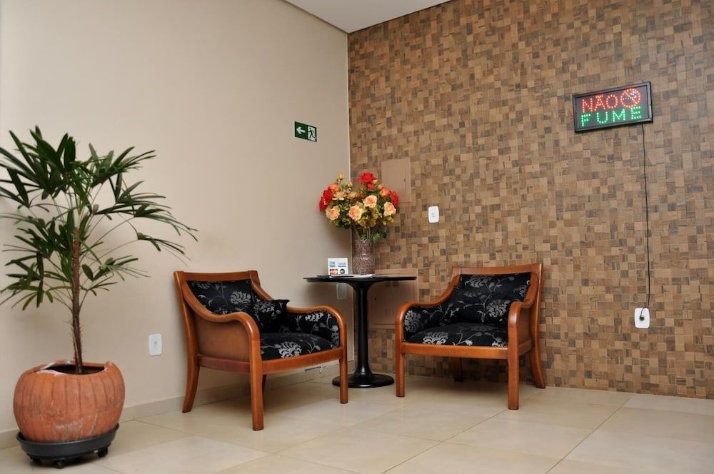 Carolina Plaza Hotel 2