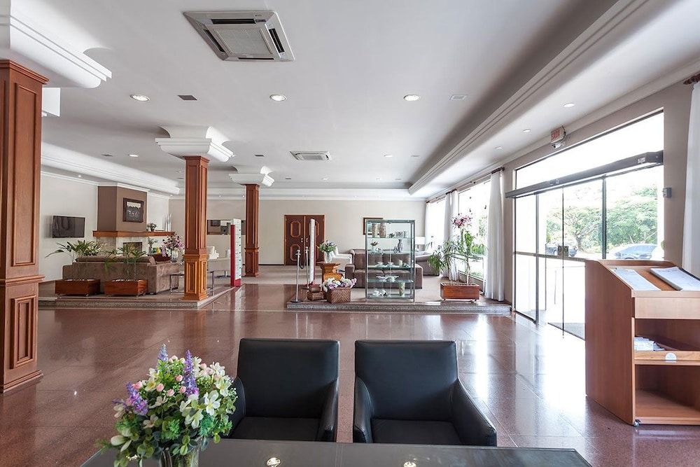 Monthez Hotel & Eventos 2