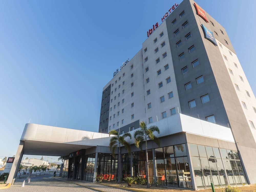Ibis Lorena - Circuito da Fé 3 estrelas em Lorena