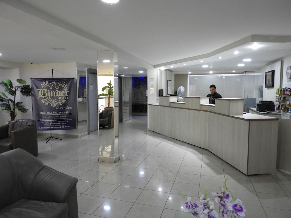 Binder Hotel Quality Inn 3