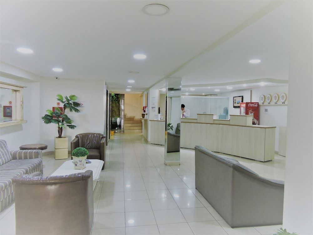 Binder Hotel Quality Inn 2