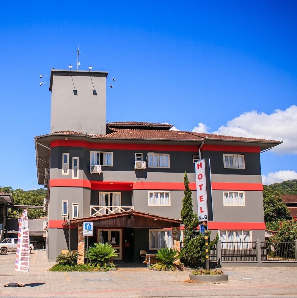 Hotel Palugi 2 estrelas em Joinville