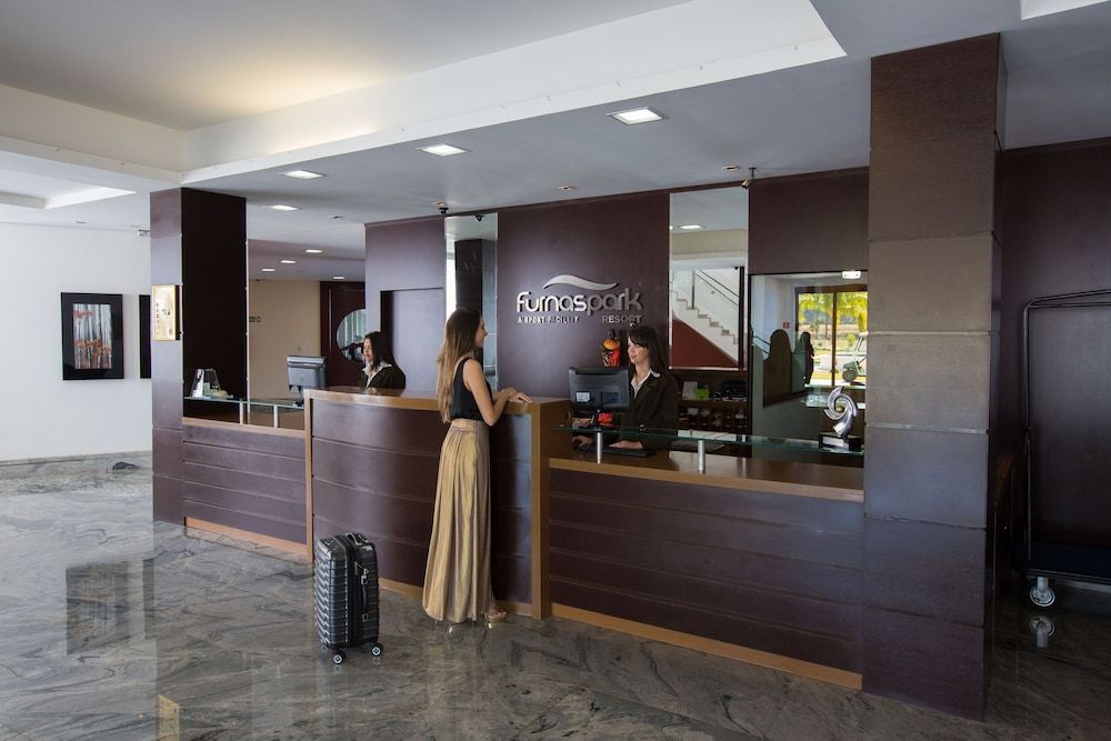 Ramada by Wyndham Furnaspark 3