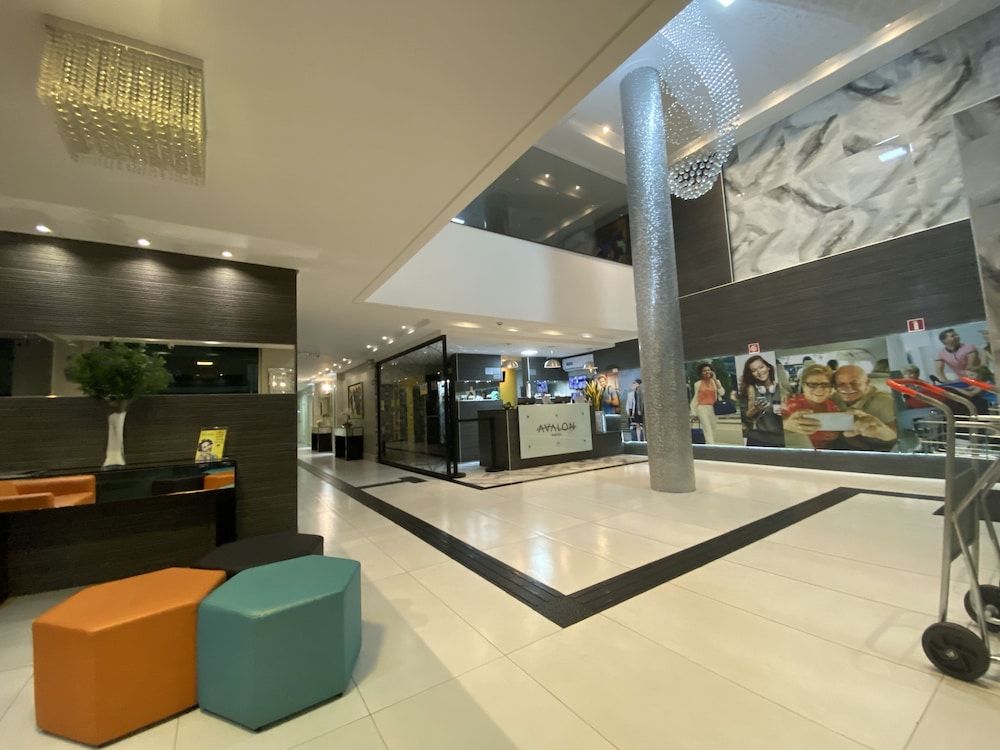 Hotel Avalon Maringá 3 estrelas em Maringá