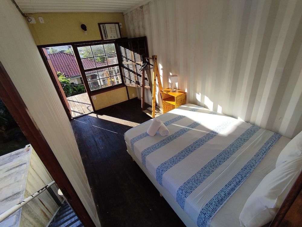 CONTAINER ECO SUITES - Hostel 3