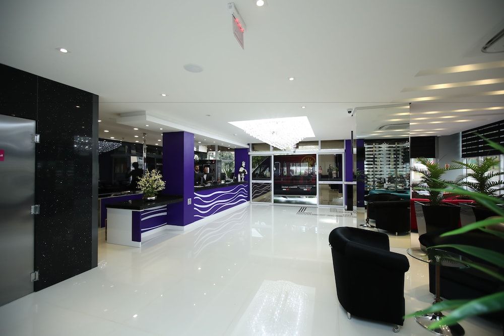 Holiday & Business Hotel - Ao lado do Centro de Eventos e Arena Conda 4 étoiles à Chapecó