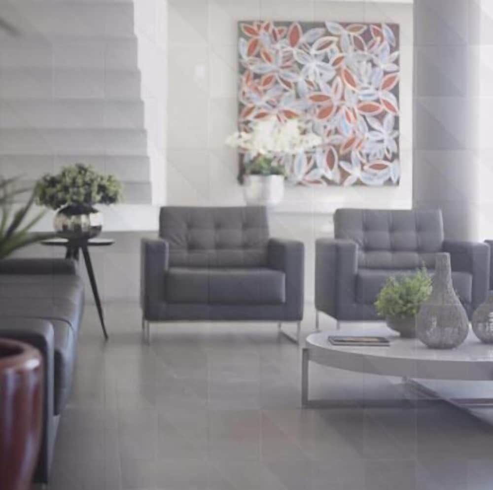 Hotel Verona Tower 2