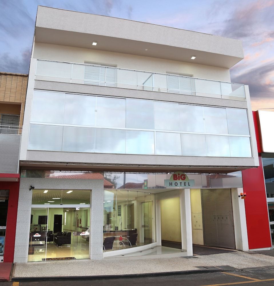 Big Hotel 3 étoiles à Araguari