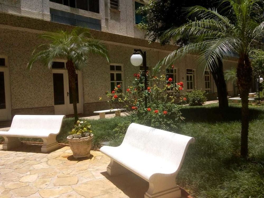 Apart de frente para a praia 1