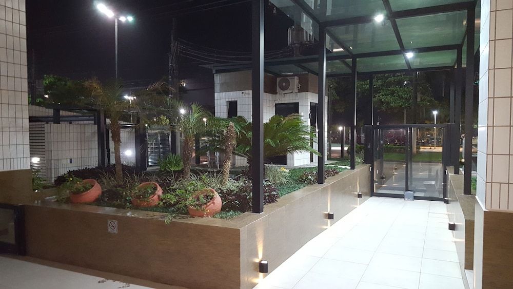 Apartamento em frente a Praia Santos 2