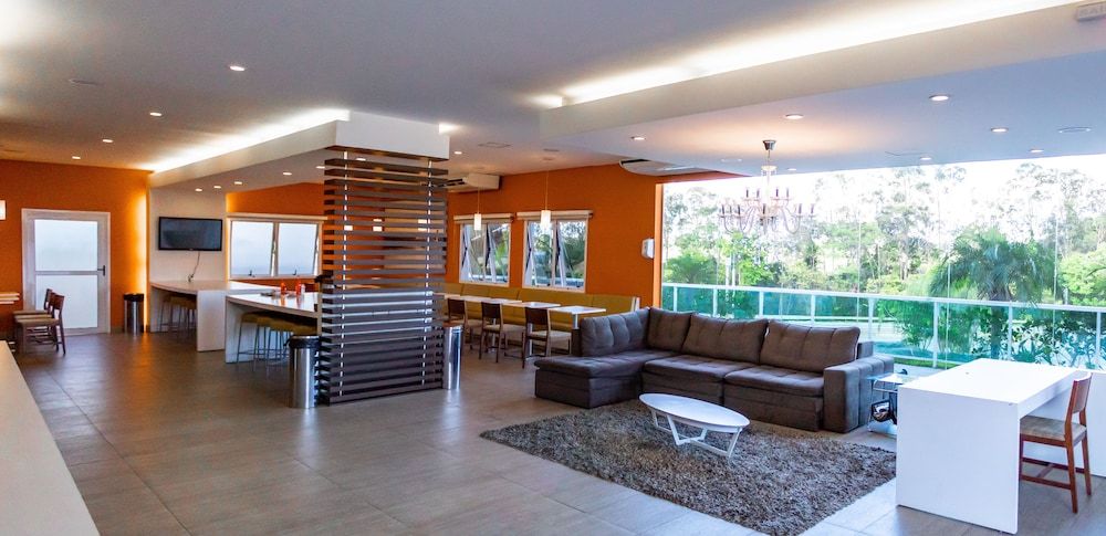 VOA Business Supreme Choice Confins 3