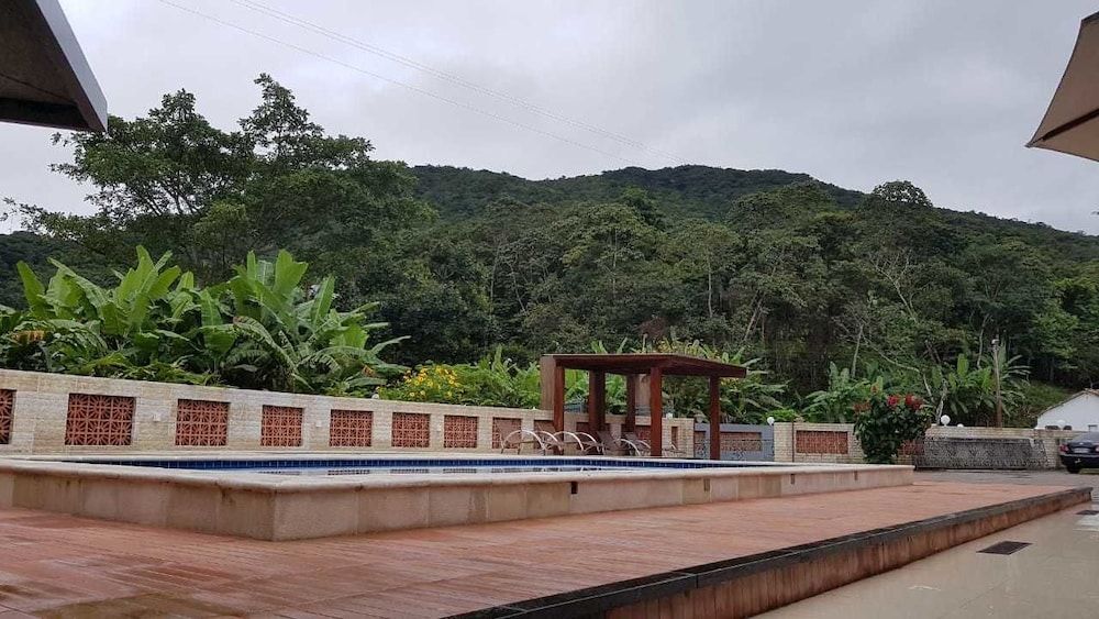 Hotel Cantinho Das Flores 3 estrelas em Baturité