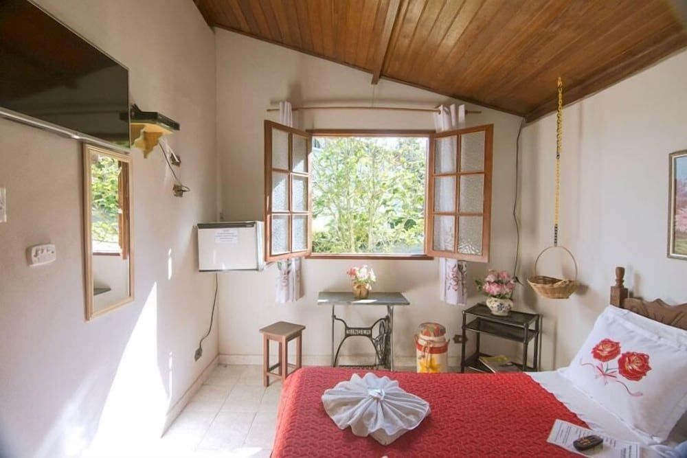 Pousada e Chalés Arco-Íris 2