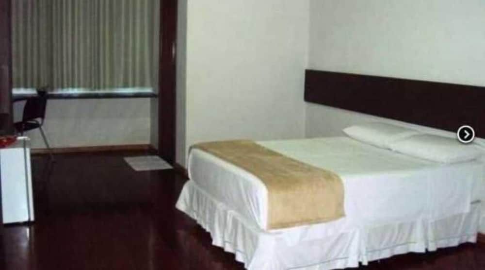 OYO Hotel Solar do Carmo 3