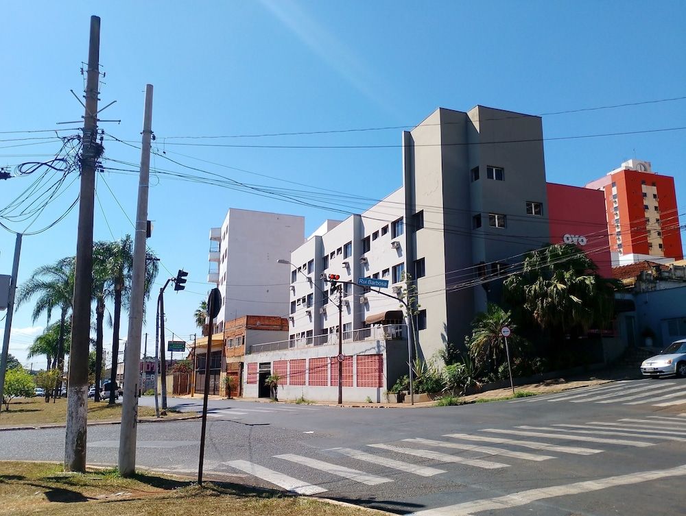 OYO Hotel Vila Rica, Ribeirão Preto 4 estrellas en Ribeirão Preto