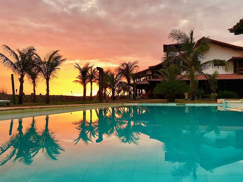 Oceanica 1000 Beachfront Pousada