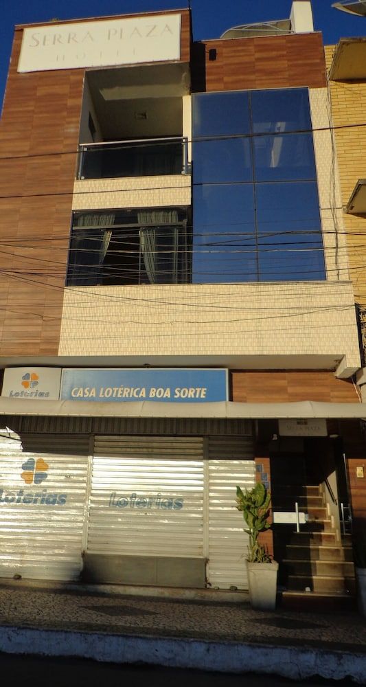 Serra Plaza Hotel