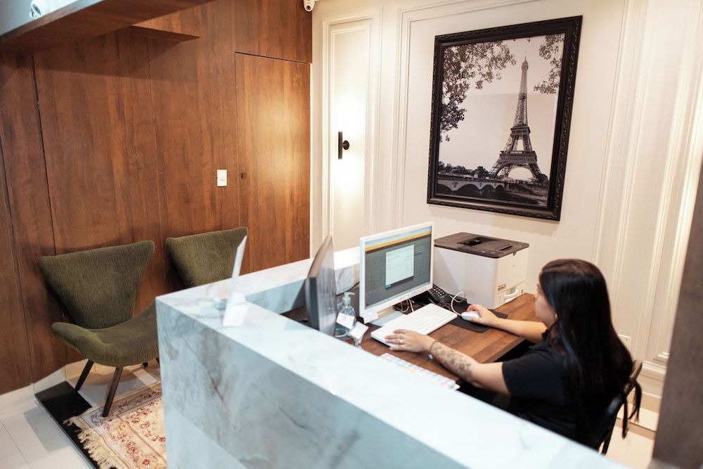 Paris Hotel by H Hotéis Business 2