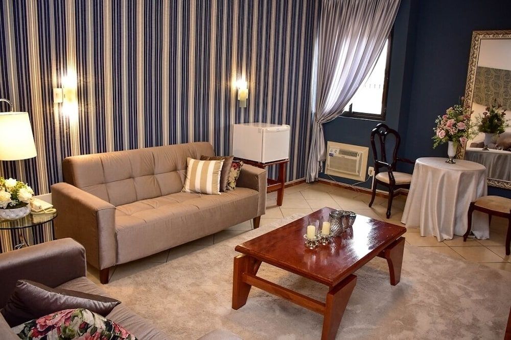 Hotel & Turismo San Francisco