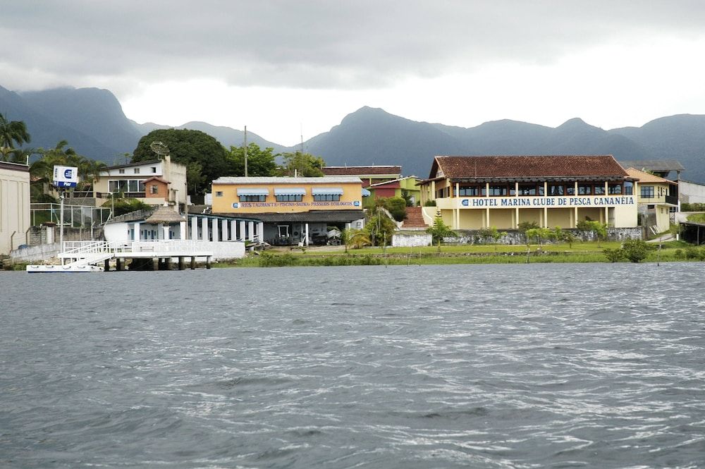 Hotel Marina Clube de Pesca Cananeia 1 estrelas em Cananéia