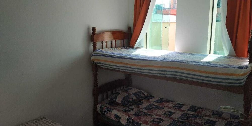 Hostel&Pousada Atlanta -1 estrellas en Peruíbe