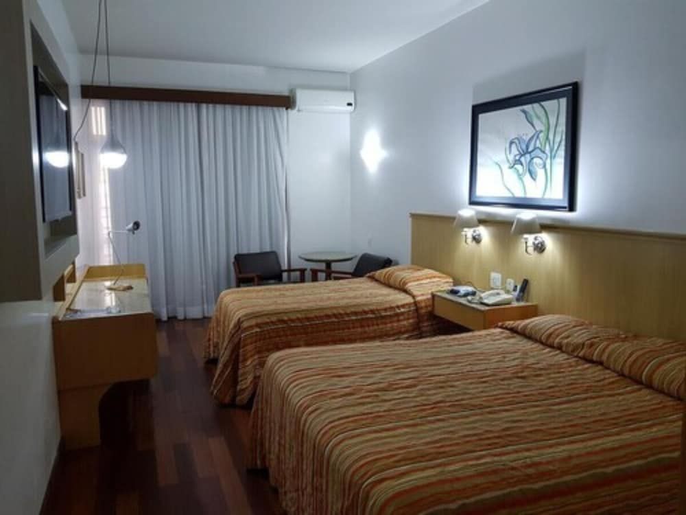 Ritz Plaza Hotel 2