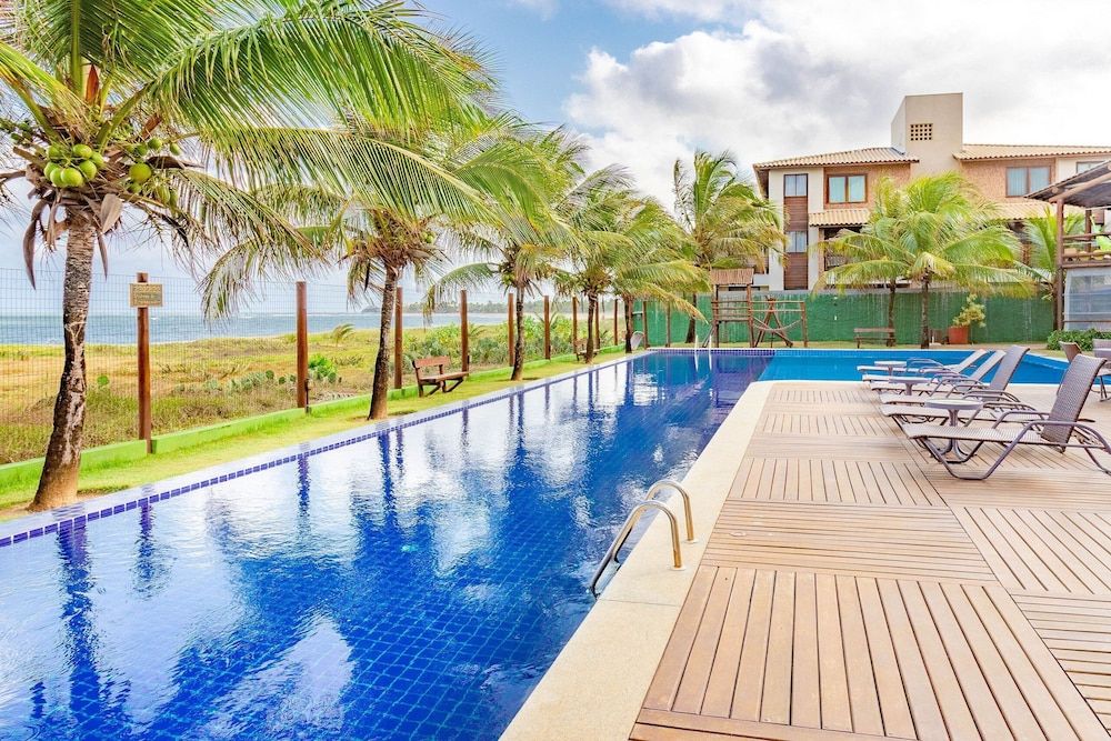 IT12 Bangalô Duplex 2 Suítes Pé na Areia